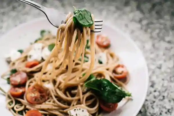 Ein Teller köstliche Pasta im fiktiven Ristorante Amore Mio für die Gastro-Demo-Webiste erstellt von webdesign4you